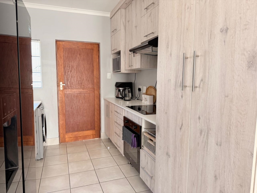 3 Bedroom Property for Sale in Waterkloof East North West